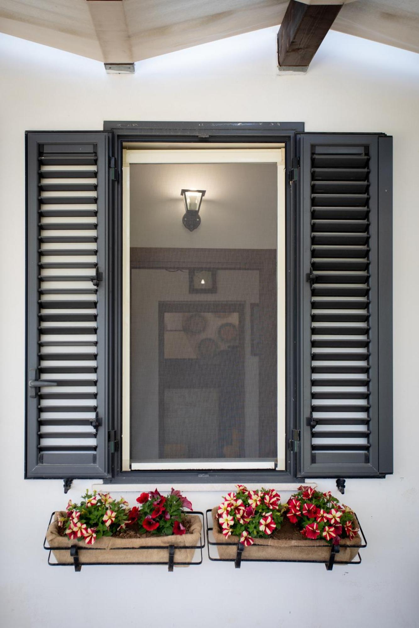 Beb Nonno Baffo Bed & Breakfast Avola Dış mekan fotoğraf