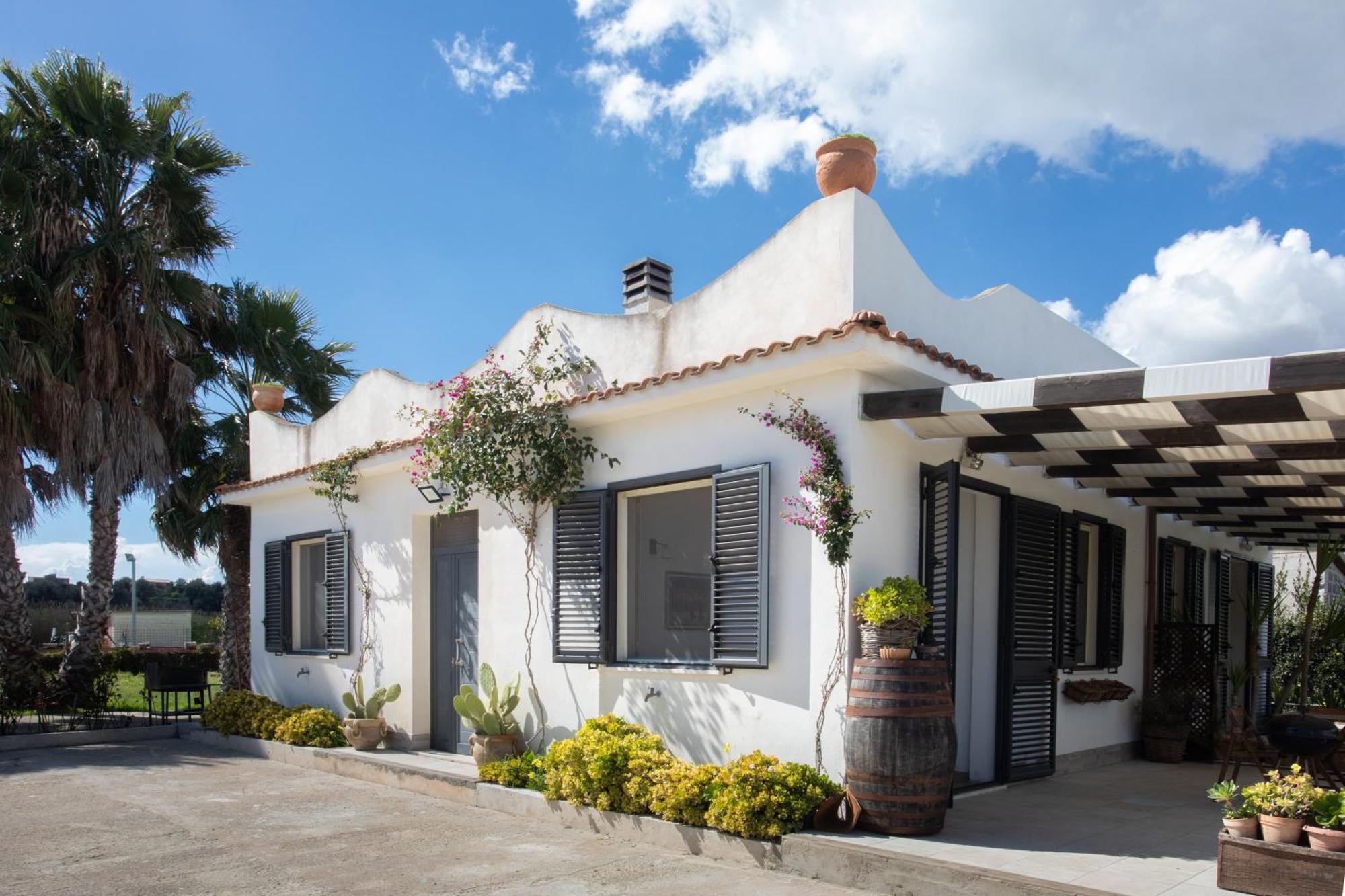 Beb Nonno Baffo Bed & Breakfast Avola Dış mekan fotoğraf